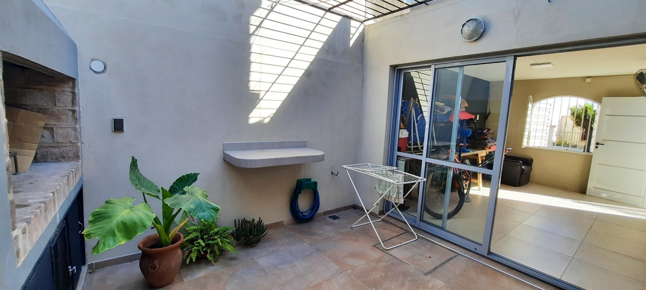 SE VENDE HERMOSA CASA EN ESQUINA APTA CREDITO 