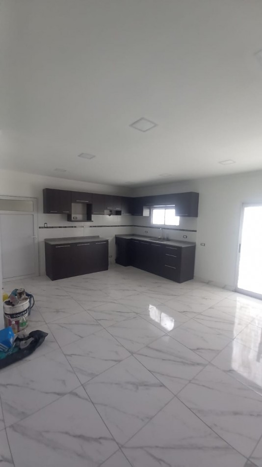 SE VENDE CASA A ESTRENAR EN SAN BENITO, SE ACEPTA PERMUTA