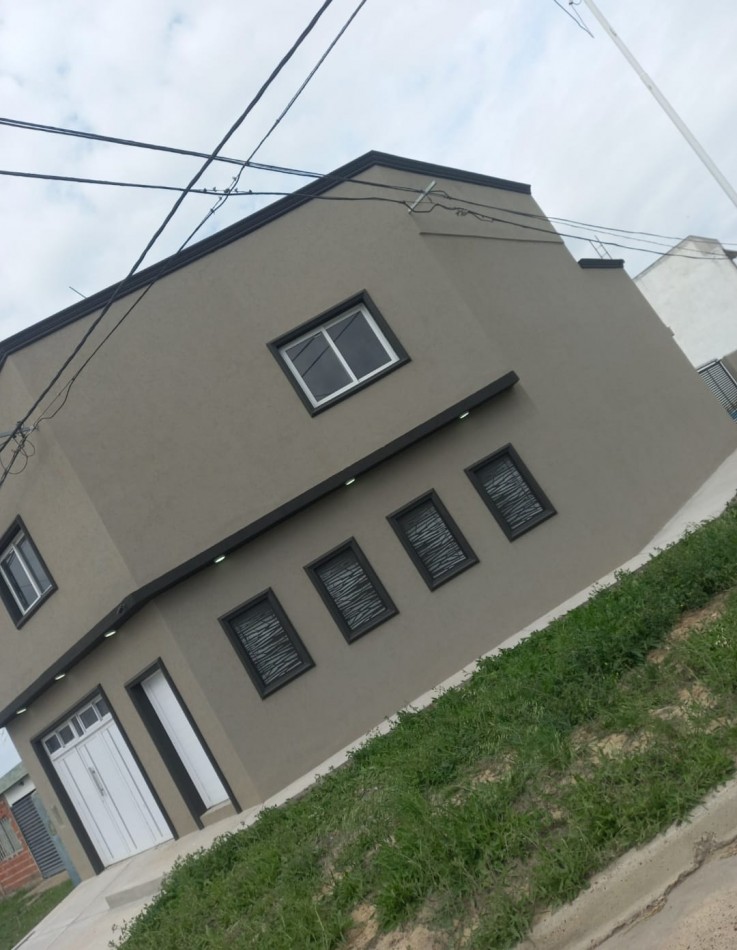 SE VENDE CASA A ESTRENAR EN SAN BENITO, SE ACEPTA PERMUTA