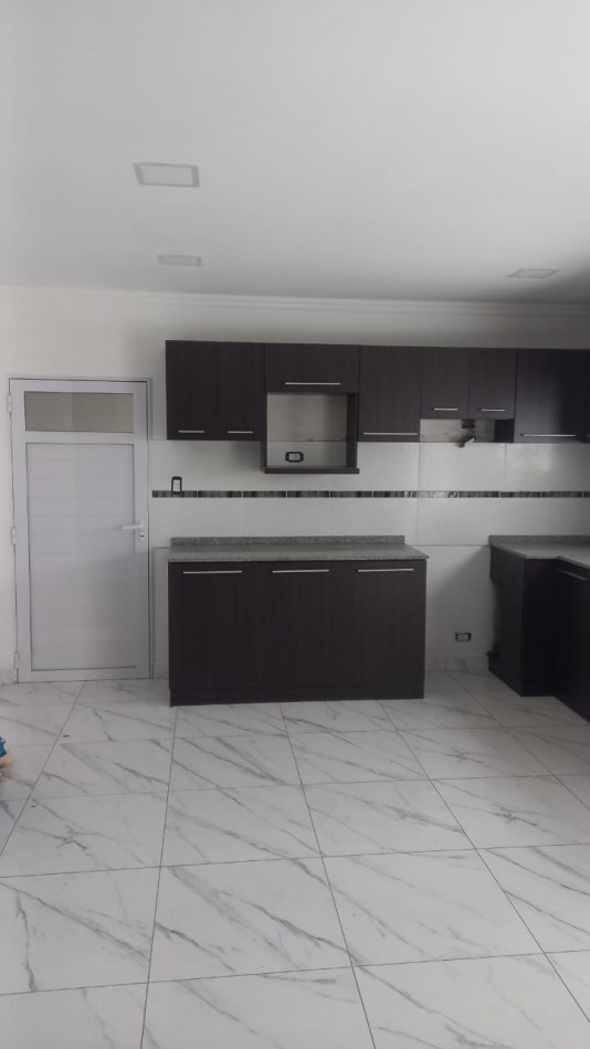 SE VENDE CASA A ESTRENAR EN SAN BENITO, SE ACEPTA PERMUTA