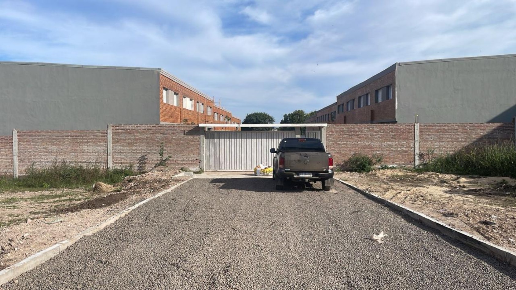 SE VENDE DUPLEX A ESTRENAR 