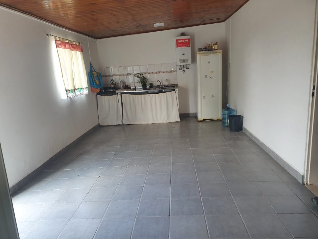 SE VENDE CASA EN COLONIA AVELLANEDA 