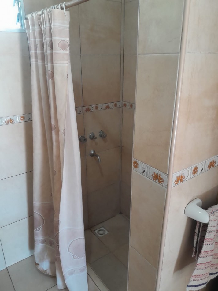 SE VENDE CASA EN COLONIA AVELLANEDA 