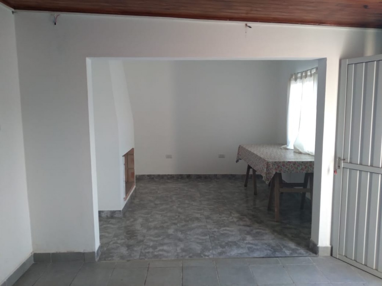 SE VENDE CASA EN COLONIA AVELLANEDA 
