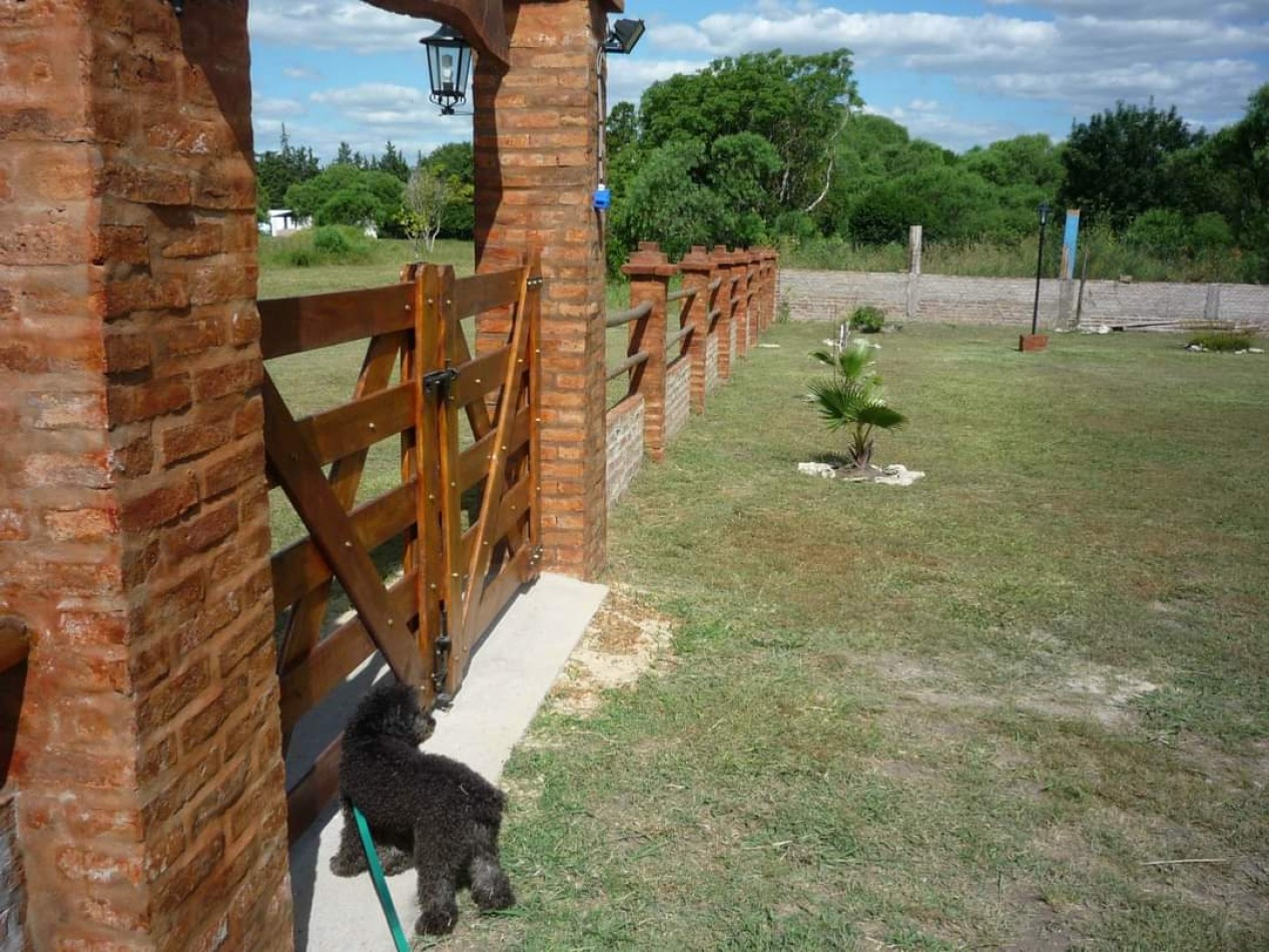 SE VENDE CASA QUINTA EN SAUCE MONTRULL