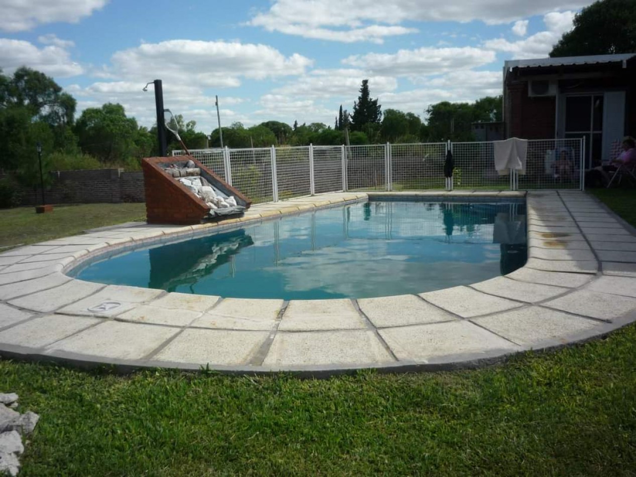 SE VENDE CASA QUINTA EN SAUCE MONTRULL