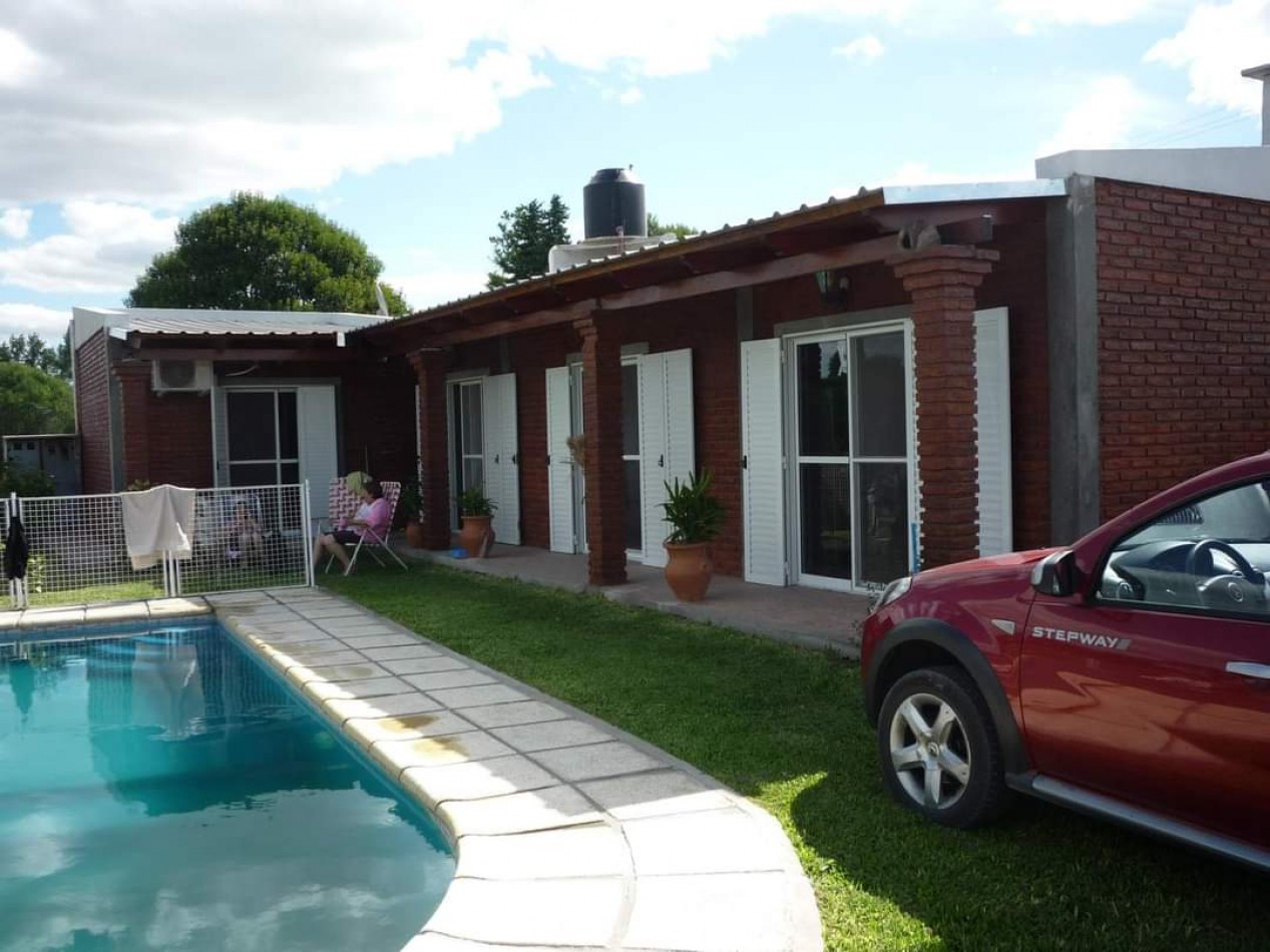 SE VENDE CASA QUINTA EN SAUCE MONTRULL