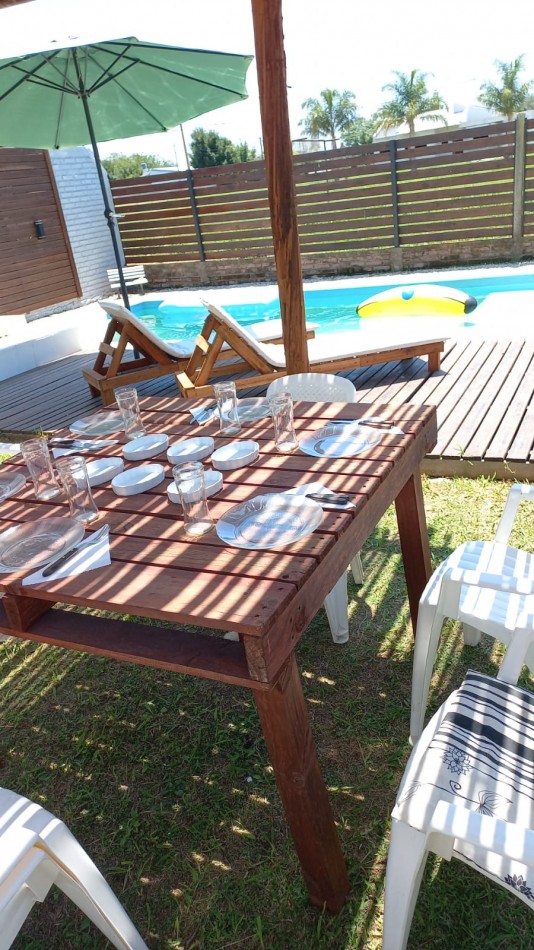 SE VENDE CASA QUINTA EN COLONIA AVELLANEDA CON PILETA E HIDROMASAJE