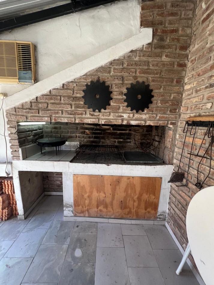 SE VENDE CASA QUINTA EN COLONIA AVELLANEDA CON PILETA E HIDROMASAJE