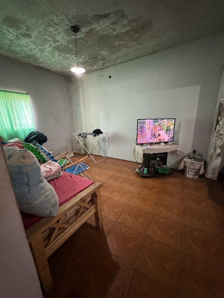 SE VENDE CASA A RECICLAR