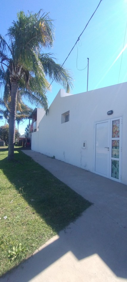 CASA EN VENTA CON PILETA EN LA PICADA, APTA CREDITO Y PERMUTA