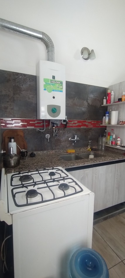 CASA EN VENTA CON PILETA EN LA PICADA, APTA CREDITO Y PERMUTA