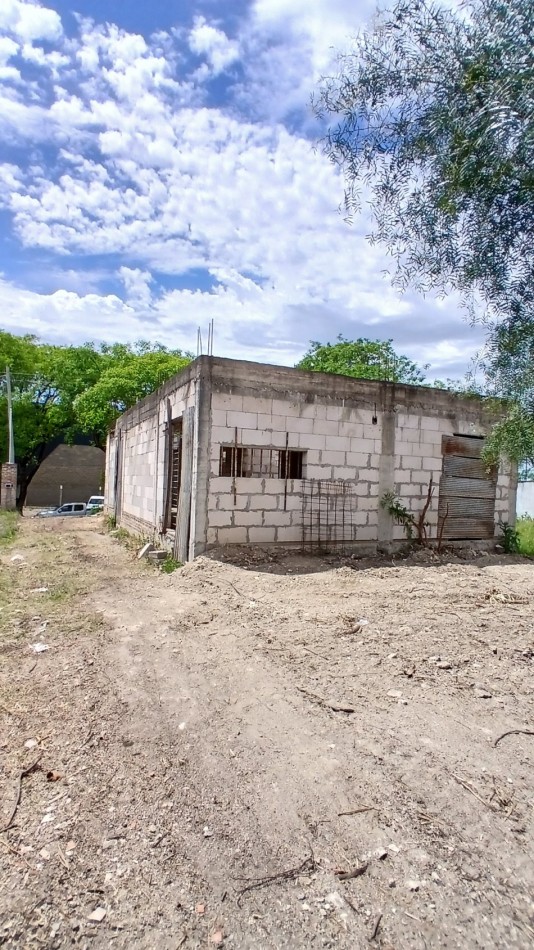 SE VENDE AMPLIO TERRENO FRENTE AL PARQUE INDUSTRIAL 