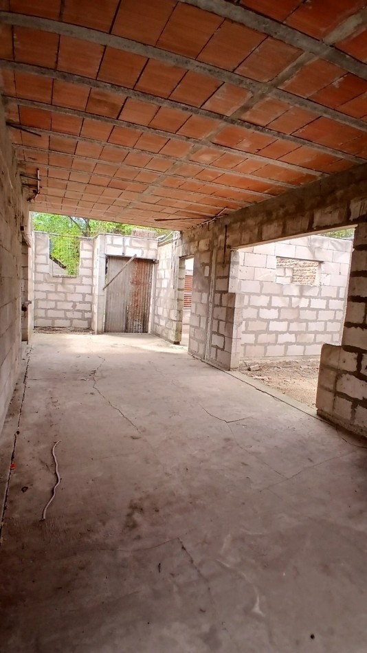 SE VENDE AMPLIO TERRENO FRENTE AL PARQUE INDUSTRIAL 