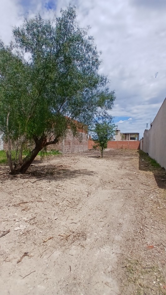 SE VENDE AMPLIO TERRENO FRENTE AL PARQUE INDUSTRIAL 