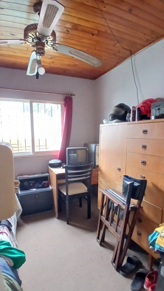 SE VENDE CASA CON DEPARTAMENTO INDEPENDIENTE EN PARANA