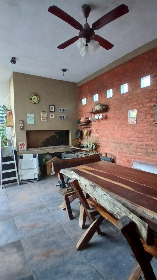 SE VENDE MODERNA CASA PREMIUM