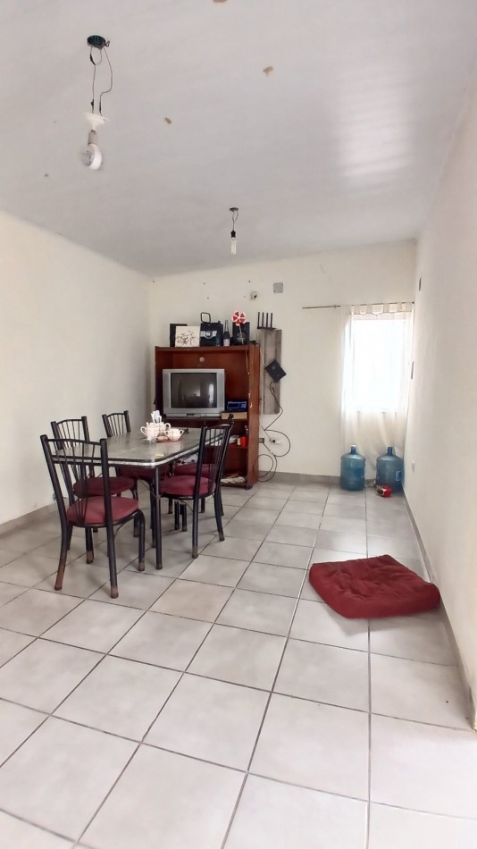 SE VENDE CASA DE DOS DORMITORIOS APTA CREDITO